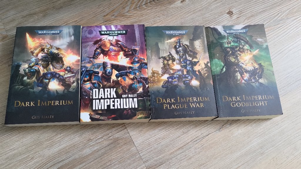 29 Warhammer boeken + enkele sci fi klassiekers, Boeken, Ophalen of Verzenden, Zo goed als nieuw