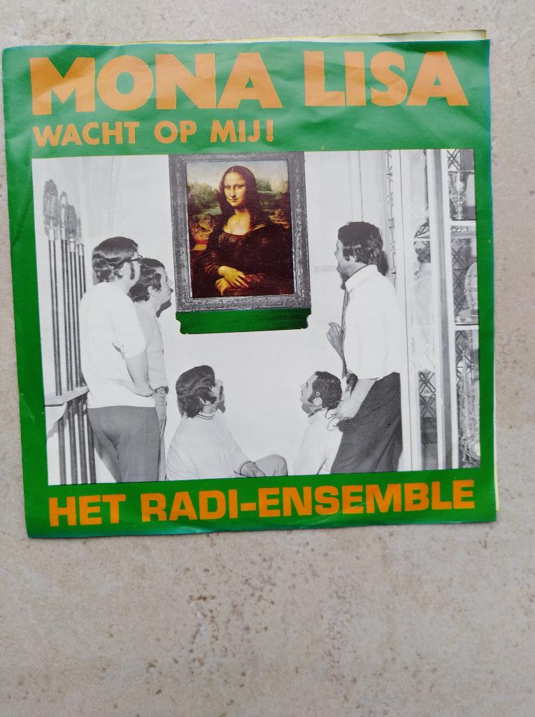 HET RADI-ENSEMBLE: "Wacht op mij, Mona Lisa!", Ophalen of Verzenden, Zo goed als nieuw, Overige formaten, Levenslied of Smartlap