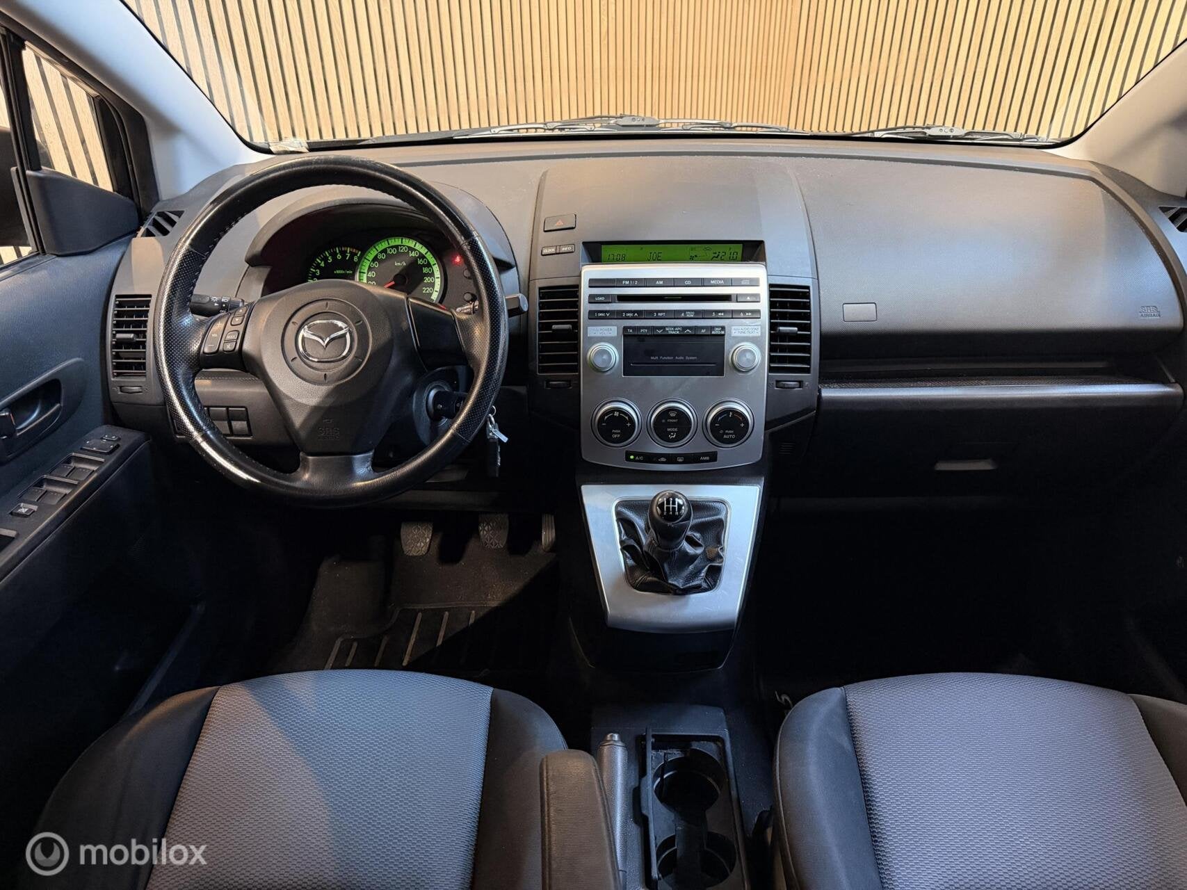 Mazda 5 1.8 Executive 7Persoons OrgNL 3eEIGNR APK-3/2027, Auto's, Verwarmde buitenspiegels, Stof, Gebruikt, 4 cilinders