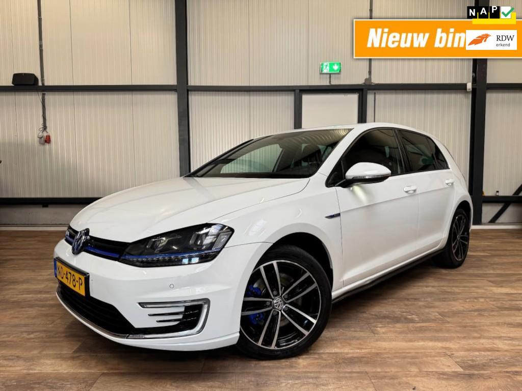 Volkswagen Golf 1.4 TSI GTE Connected Series / NAVI / CRUISE, Auto's, 8 kWh, Gebruikt, Euro 6, 4 cilinders