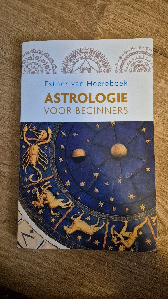 Astrologie voor beginners, Ophalen of Verzenden, Zo goed als nieuw, Esther van Heerebeek