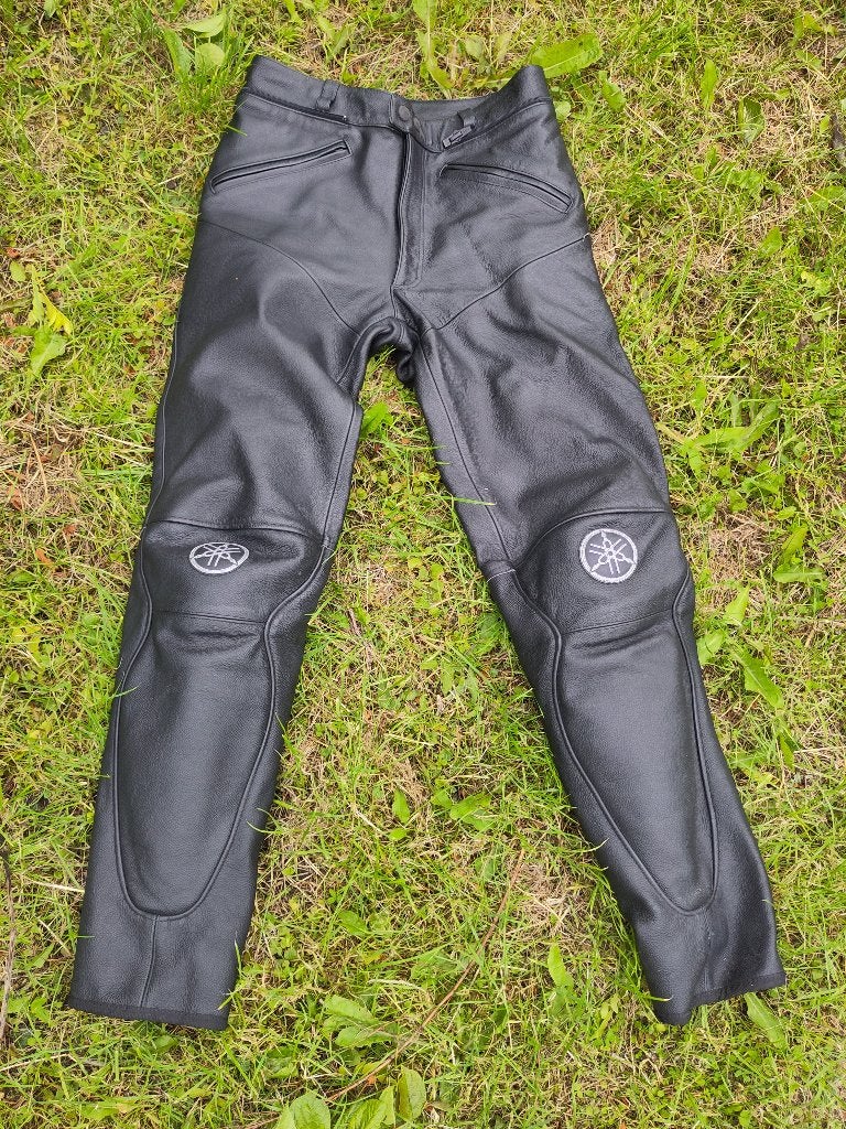 Leren motorkleding, Broek | leer, Yamaha, Ophalen of Verzenden, Nieuw zonder kaartje