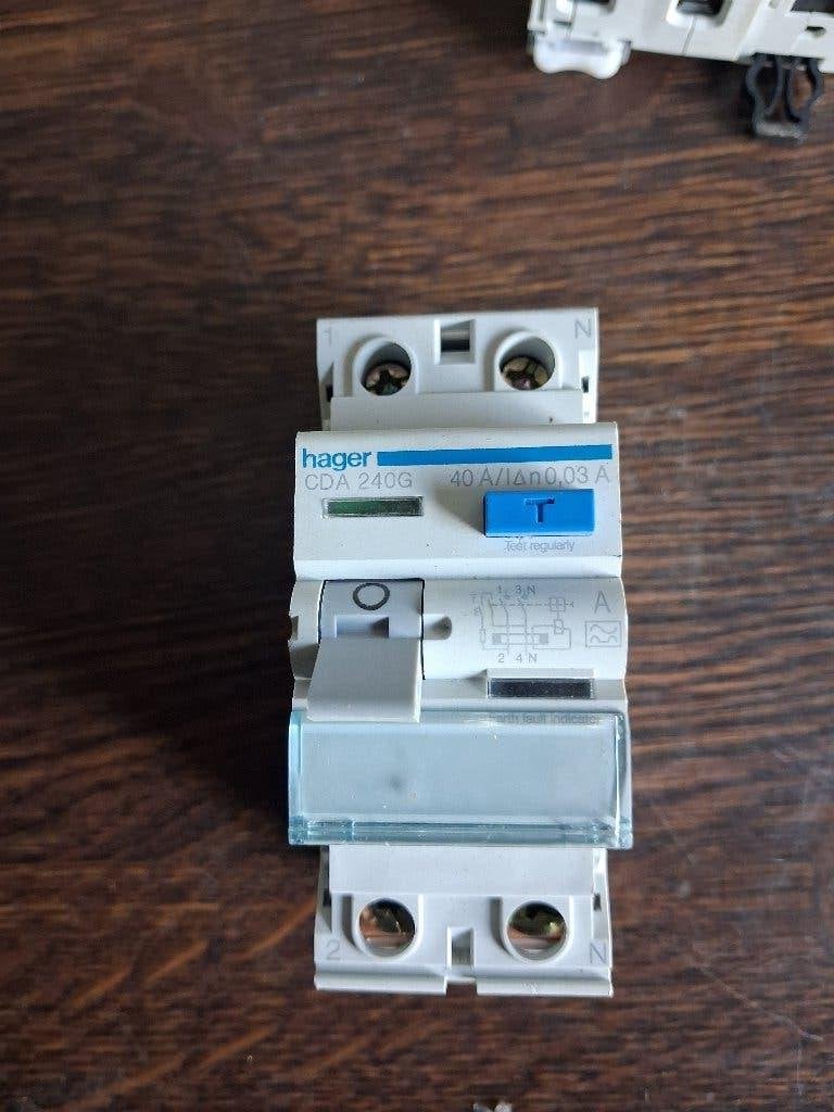 Hager installatie automaat / aardlek, Ophalen, Gebruikt