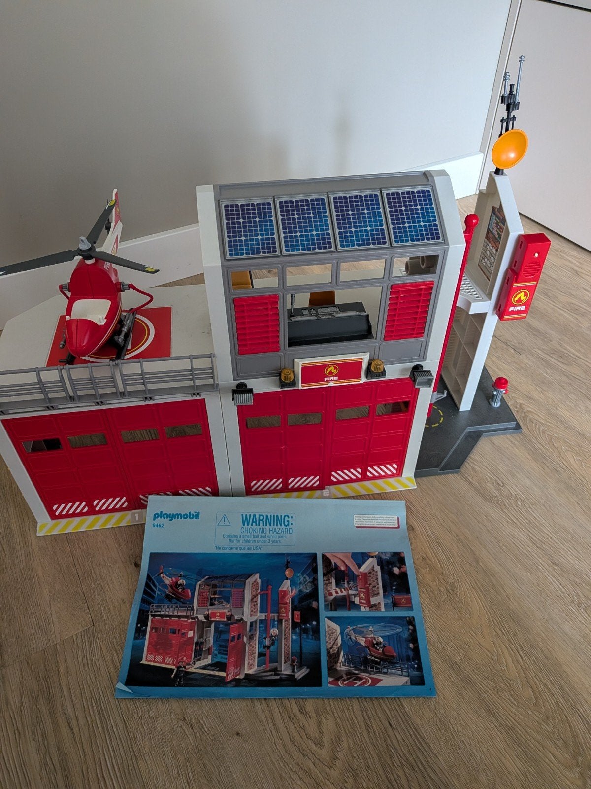 Playmobil Brandweerkazerne met Helikopter (9462), Ophalen of Verzenden, Gebruikt, Complete set