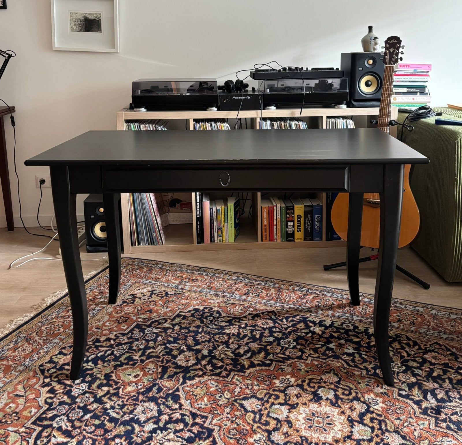 Bureau IKEA Leksvik zwart met lade massief hout, Ophalen of Verzenden