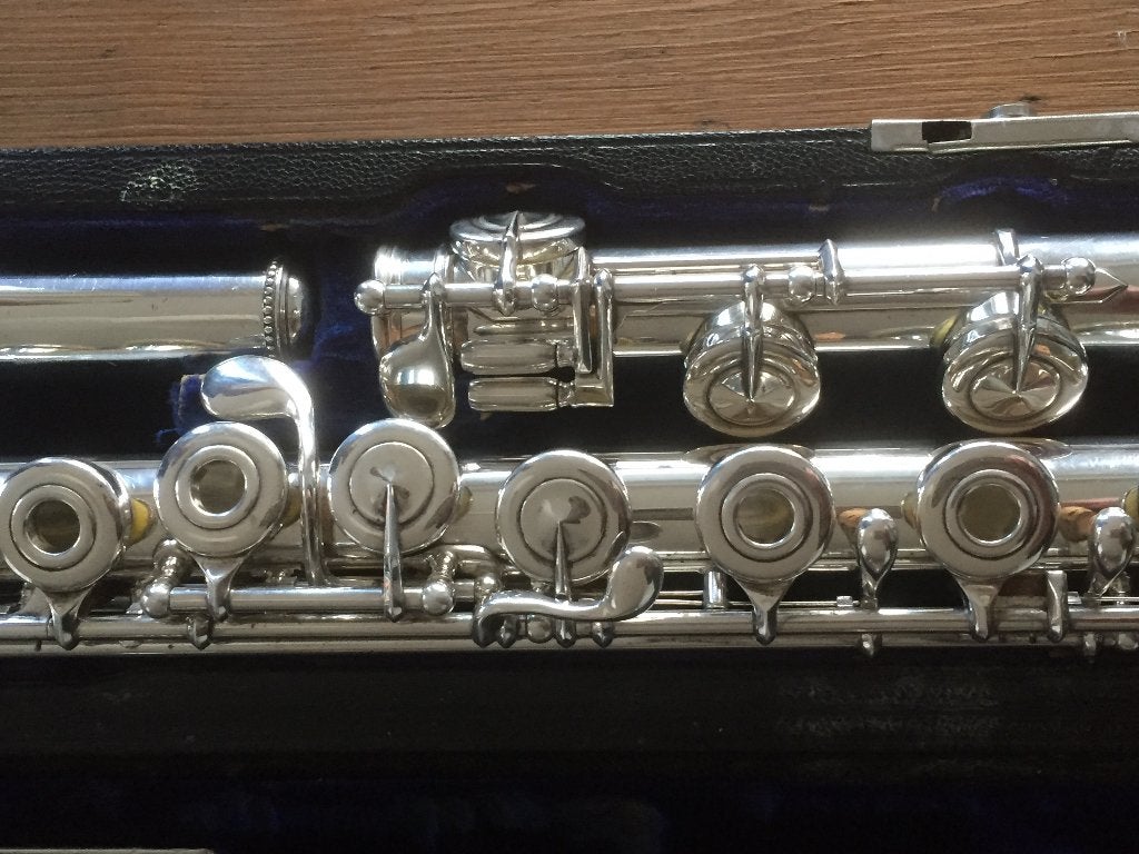 Zilveren Haynes dwarsfluit, Muziek en Instrumenten, Blaasinstrumenten | Dwarsfluiten en Piccolo's, Ophalen, Zo goed als nieuw