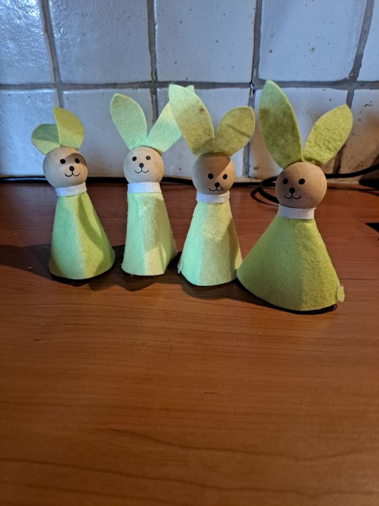 Paashaas ei warmerhouders, Ophalen