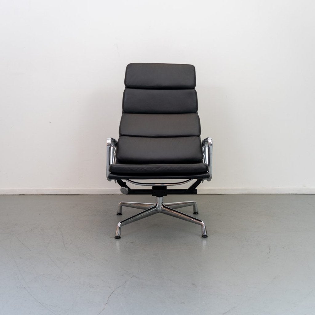 Vitra Eames EA 222 Fauteuil Zwart Leer - Aluminium, Niet ingevuld, Leer, Zo goed als nieuw, Vitra