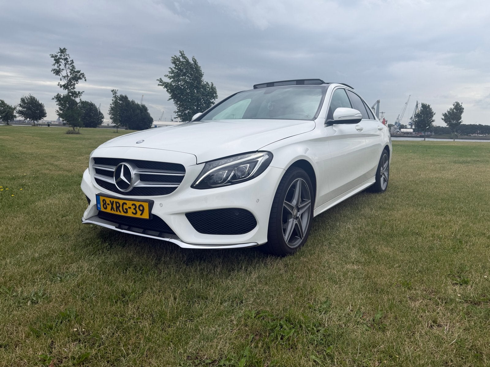 Mercedes-Benz C-Klasse C180 2014 Wit, Auto's, Automaat, 1800 kg, 156 pk, Wit