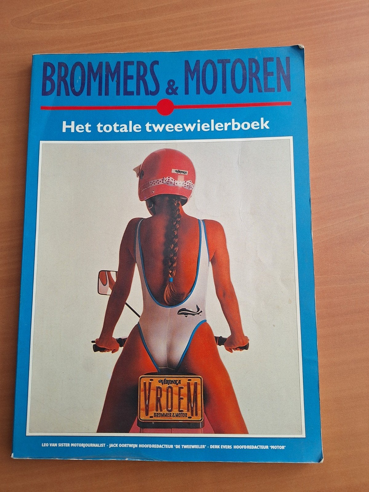 Te koop boek over brommers en motoren, Boeken, Ophalen of Verzenden, Zo goed als nieuw, Leo van Sister