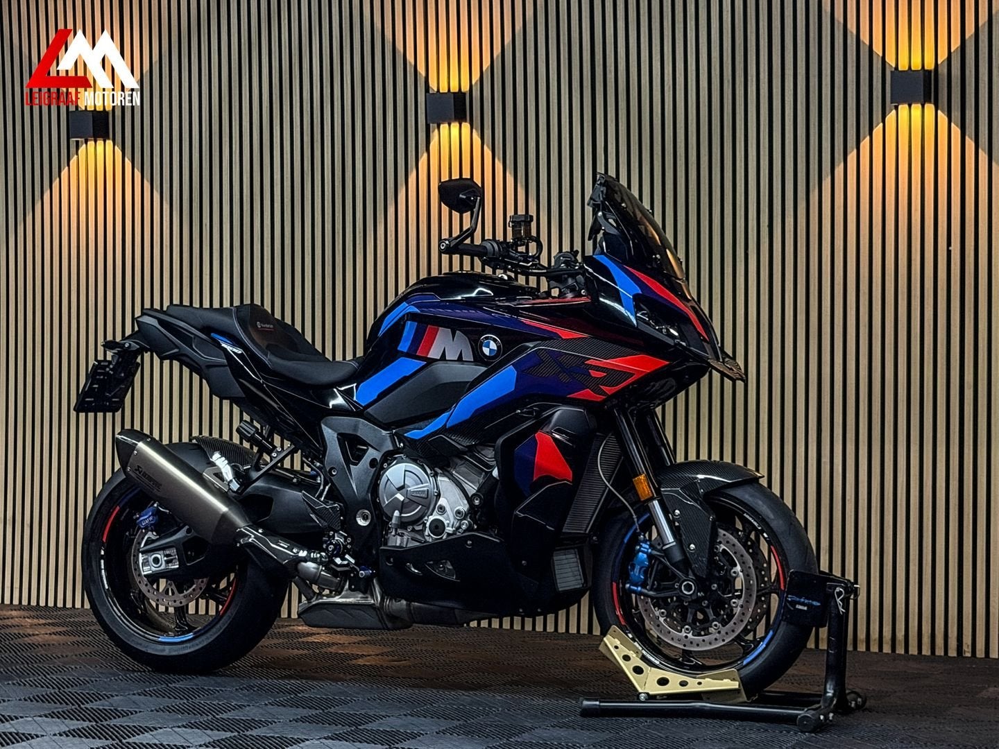 BMW M 1000 XR