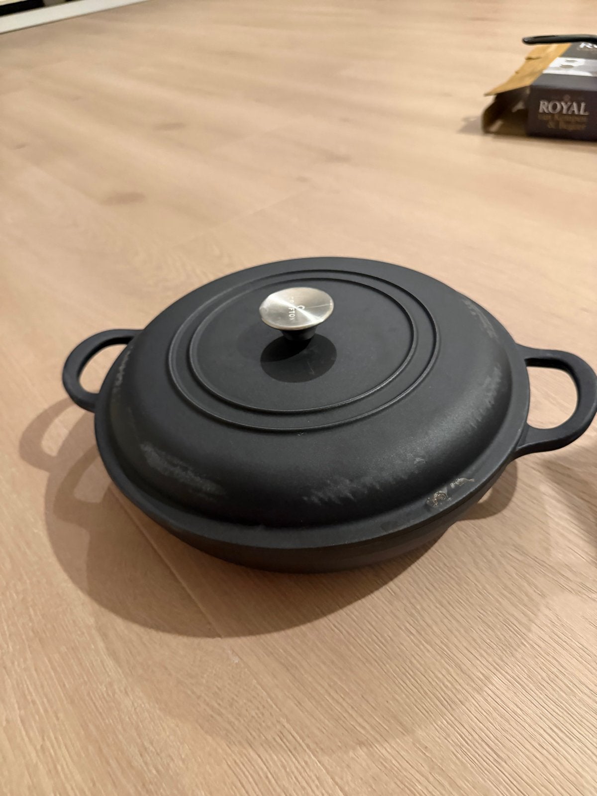 Crofton Gietijzeren Braadpan met Deksel - Zwart, Huis en Inrichting, Keuken | Potten en Pannen, Ophalen, Gebruikt, Met deksel