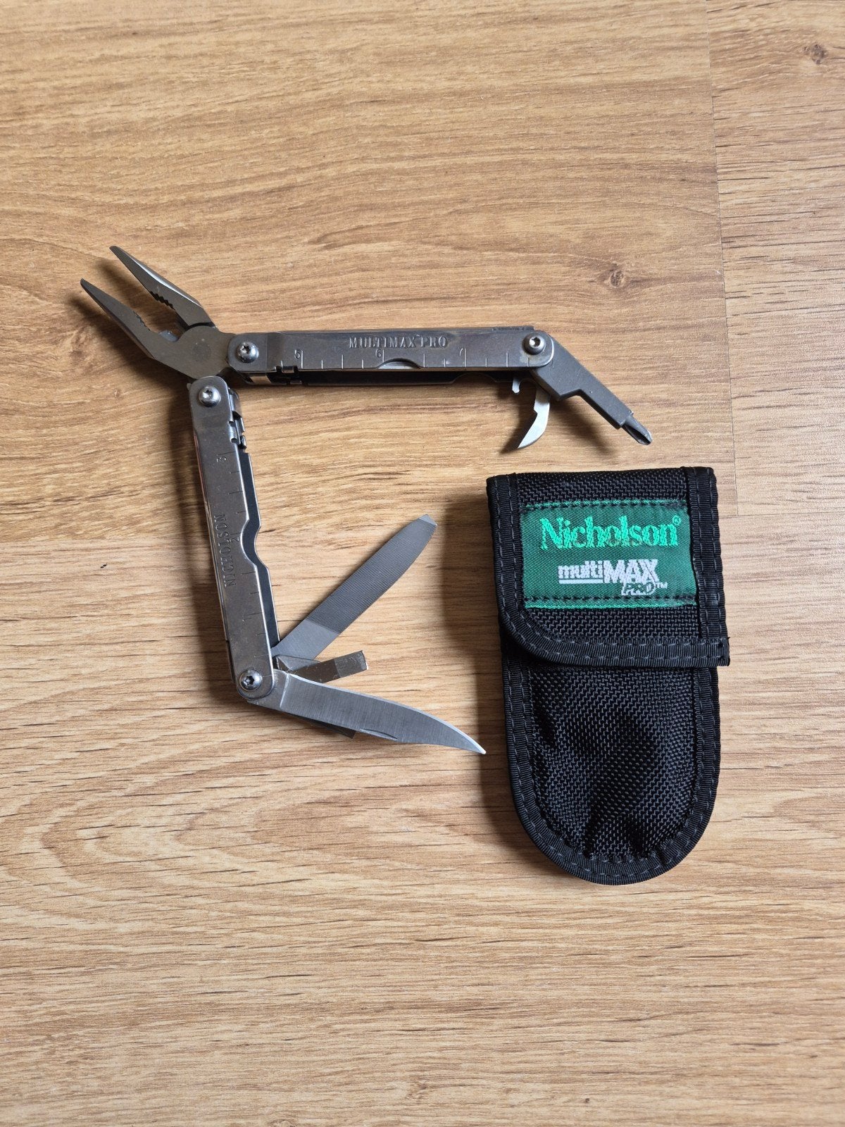 Nieuwe Nicholson MultiMAX Pro Multitool met etui, Ophalen of Verzenden, Nieuw, Multitool, Overige merken
