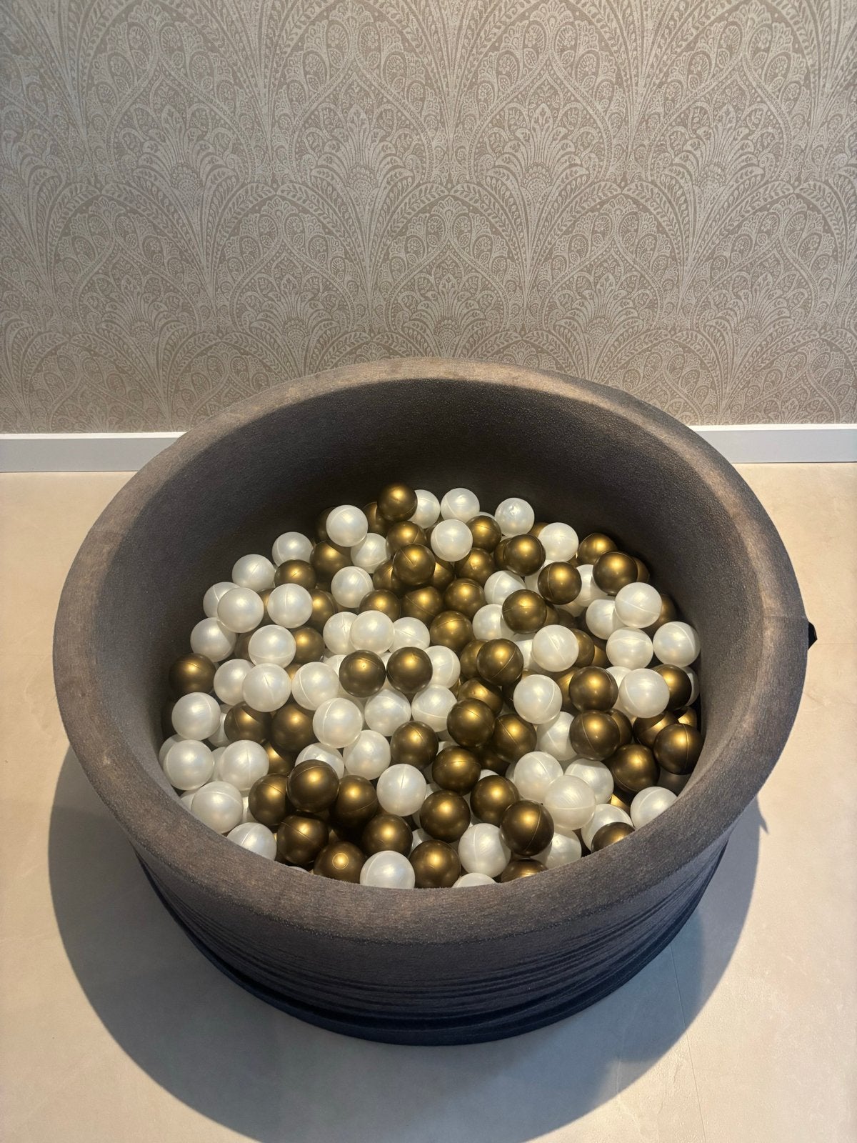 Ritzy-Toys Ballenbak met ballen (wit/goud), Ophalen, Zo goed als nieuw, Jongen of Meisje