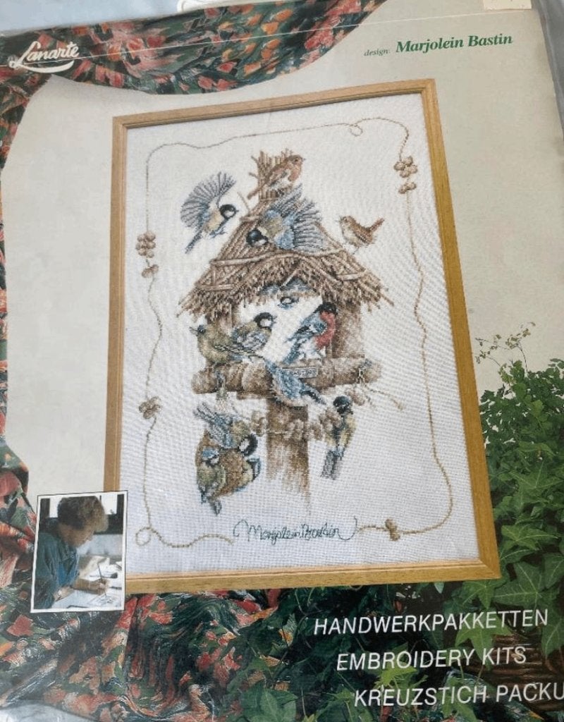 BORDUURPAKKET LANARTE MARJOLEIN BASTIN VOGELHUISJE 34274, Hobby en Vrije tijd, Borduren en Borduurmachines, Verzenden, Nieuw, Handborduren