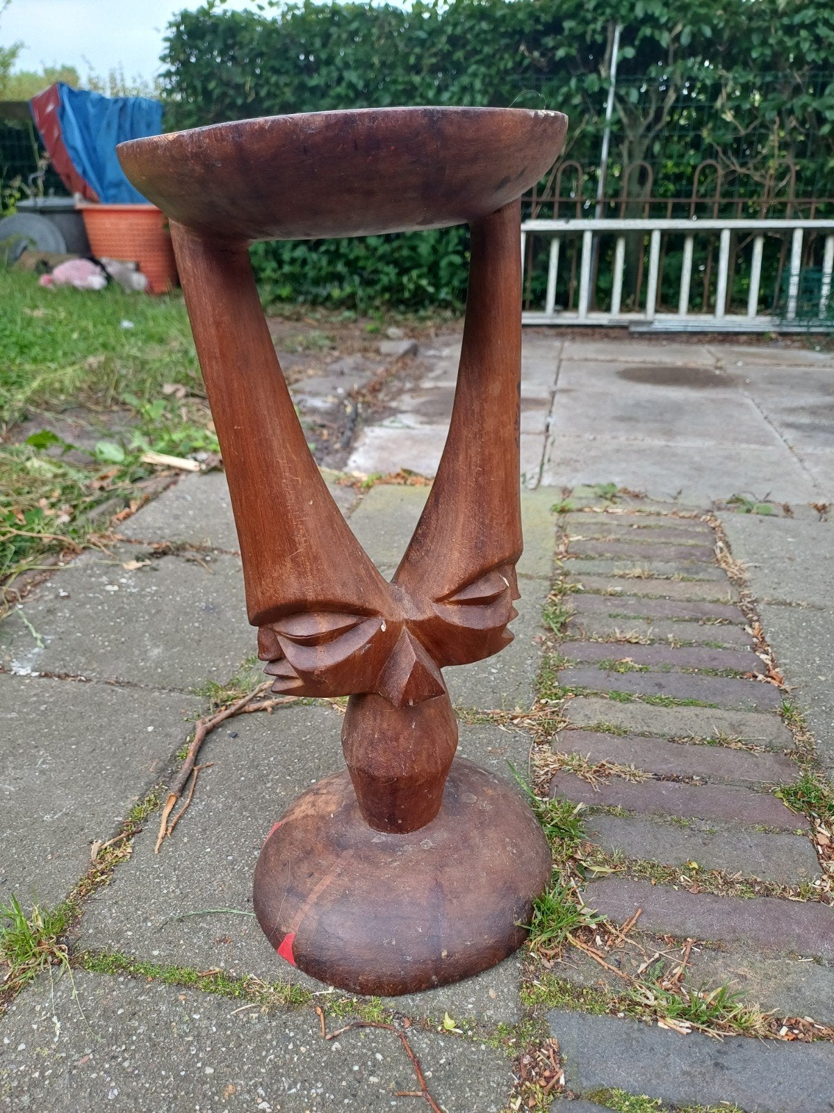 Afrikaans houten planten/ bijzettafeltje, Ophalen of Verzenden, Rond, Minder dan 55 cm, Minder dan 45 cm