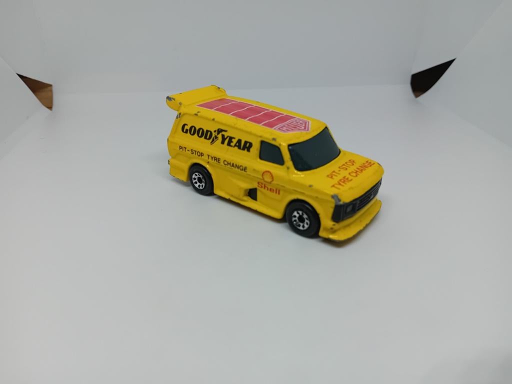 Matchbox Ford Supervan ll Shell Goodyear Heuer Matchbox, Ophalen of Verzenden, Gebruikt, Auto