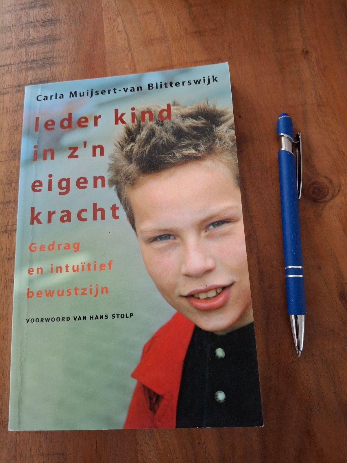 Ieder kind in z'n eigen kracht, Achtergrond en Informatie, Spiritualiteit algemeen, Ophalen of Verzenden, Zo goed als nieuw
