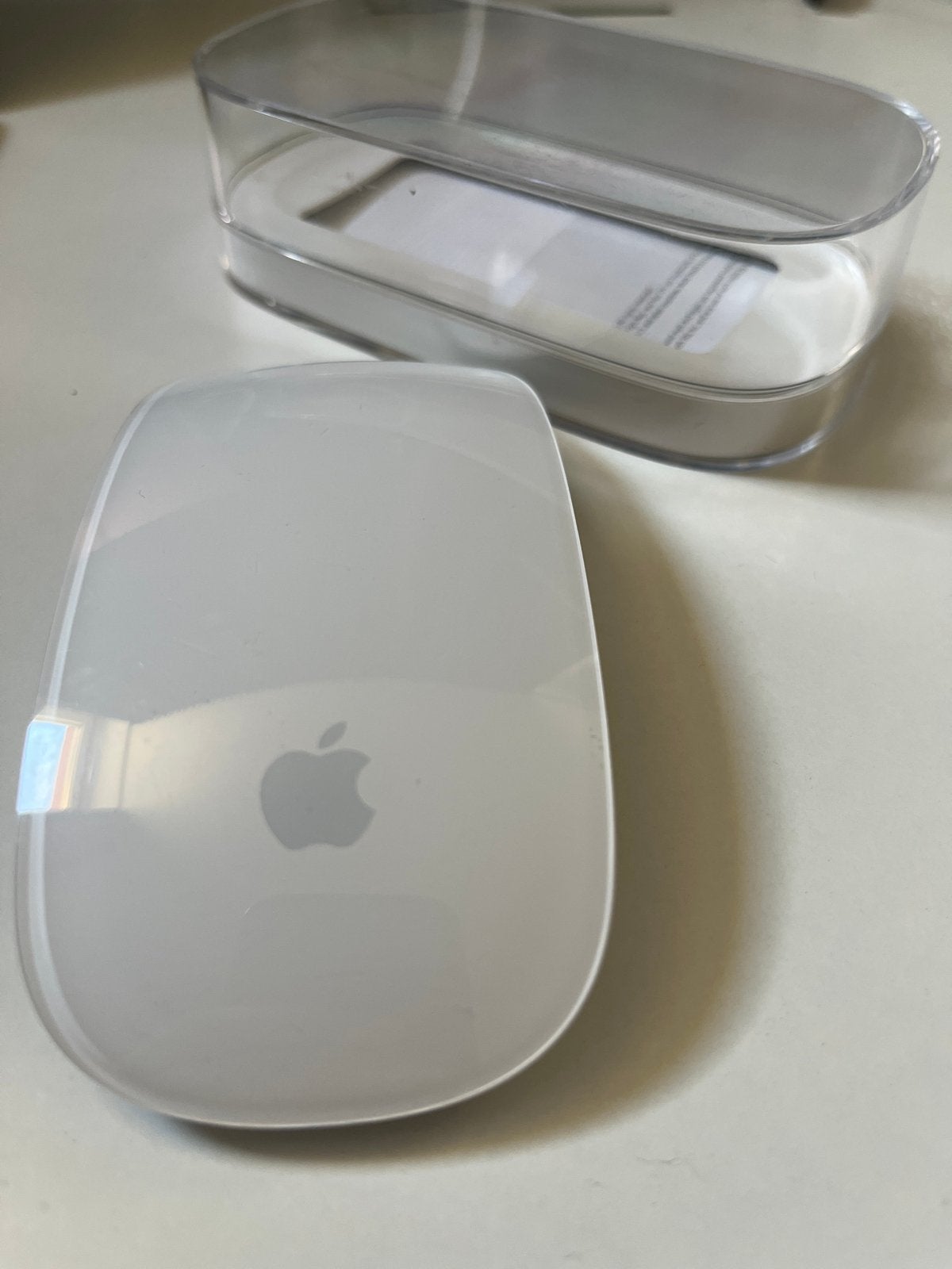 Apple Magic Mouse 1 - Draadloze muis, Rechtshandig, Muis, Verzenden, Zo goed als nieuw