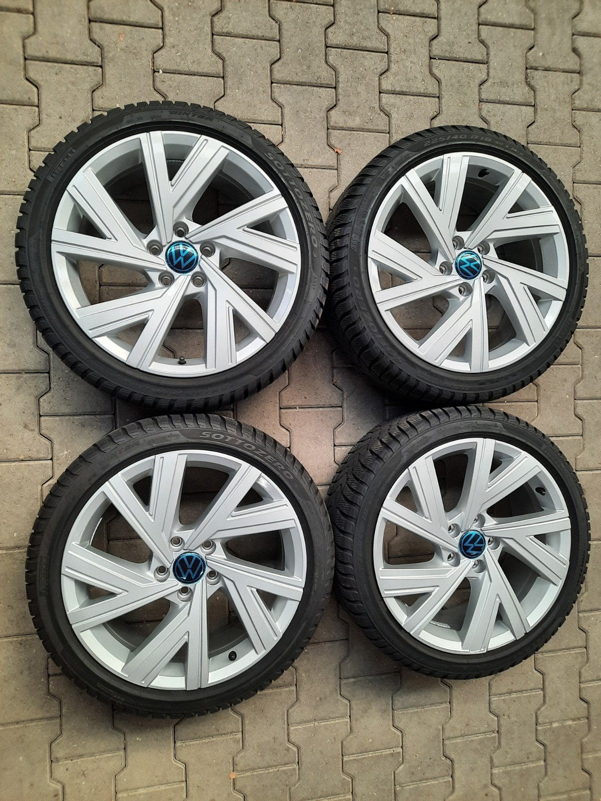 18 inch velgen 5×112 VW GOLF 6 7 8 AUDI A3 SEAT SKODA WINTER, Auto-onderdelen, Banden en Velgen, 18 inch, Gebruikt, Banden en Velgen