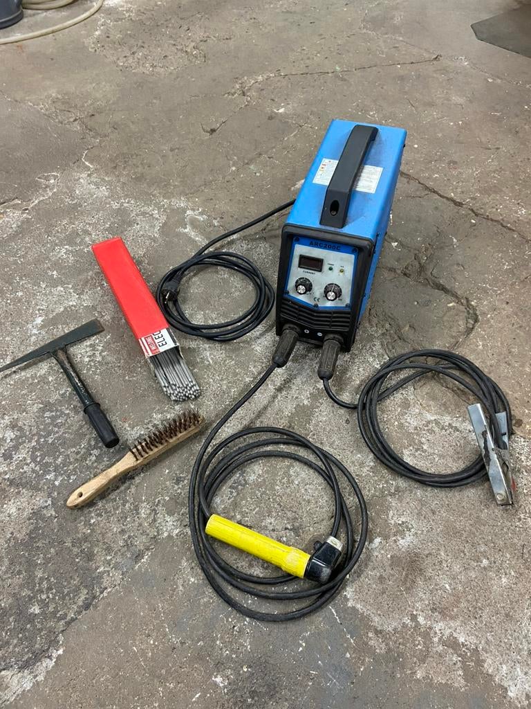 Soldatech lasapparaat, Ophalen of Verzenden, Zo goed als nieuw, 150 tot 250 ampère, Elektroden