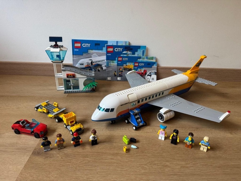 LEGO City - 60262 - Passenger Airplane, City, Lego, Ophalen of Verzenden, Zo goed als nieuw