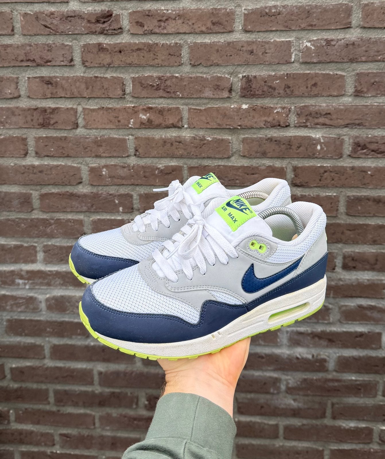 Nike Air Max 1 White Navy Ghost Green, Kleding | Heren, Schoenen, Overige kleuren, Ophalen of Verzenden, Sneakers of Gympen, Zo goed als nieuw
