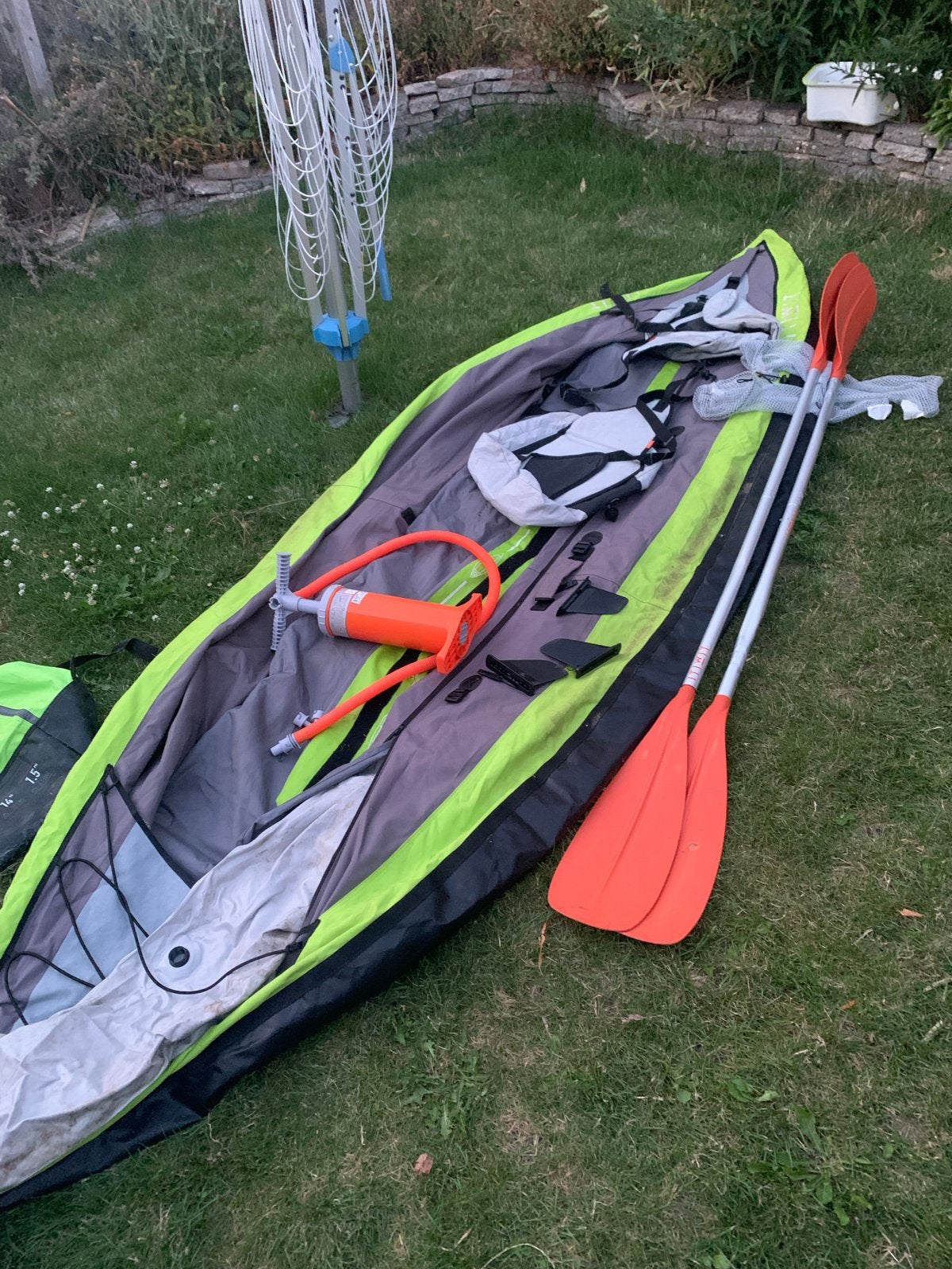 Itiwit 2-persoons opblaasbare kajak (klein lek!), Watersport en Boten, Kano's, Ophalen of Verzenden, Zo goed als nieuw