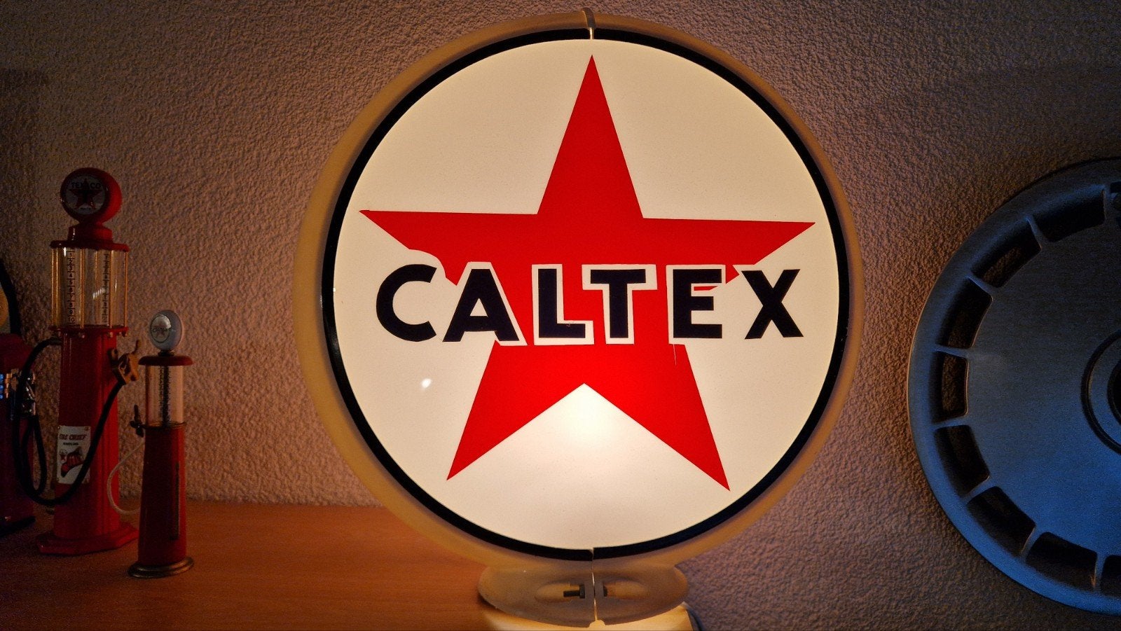 Grote Caltex Benzinepomp Globe Lichtbak – 40 cm Retro (Manca, Ophalen of Verzenden