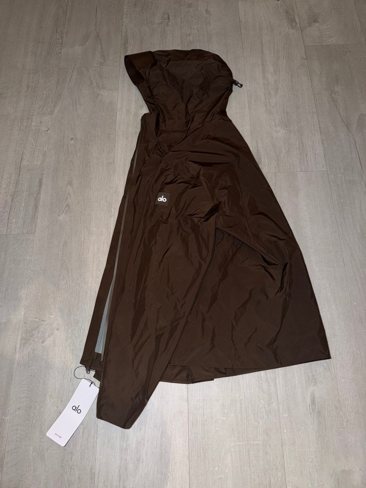 Alo Yoga Alpha Shell Jas - Espresso - Maat L, Ophalen of Verzenden, Nieuw, Bruin, Jas of Mantel
