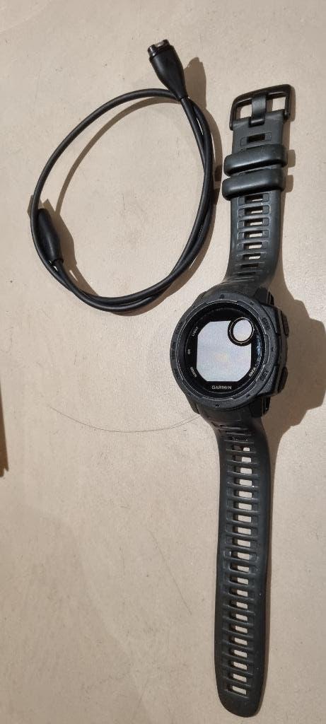 Goedwerkende garmin instinct zwart, Gebruikt, Zwart, Garmin, Ophalen of Verzenden