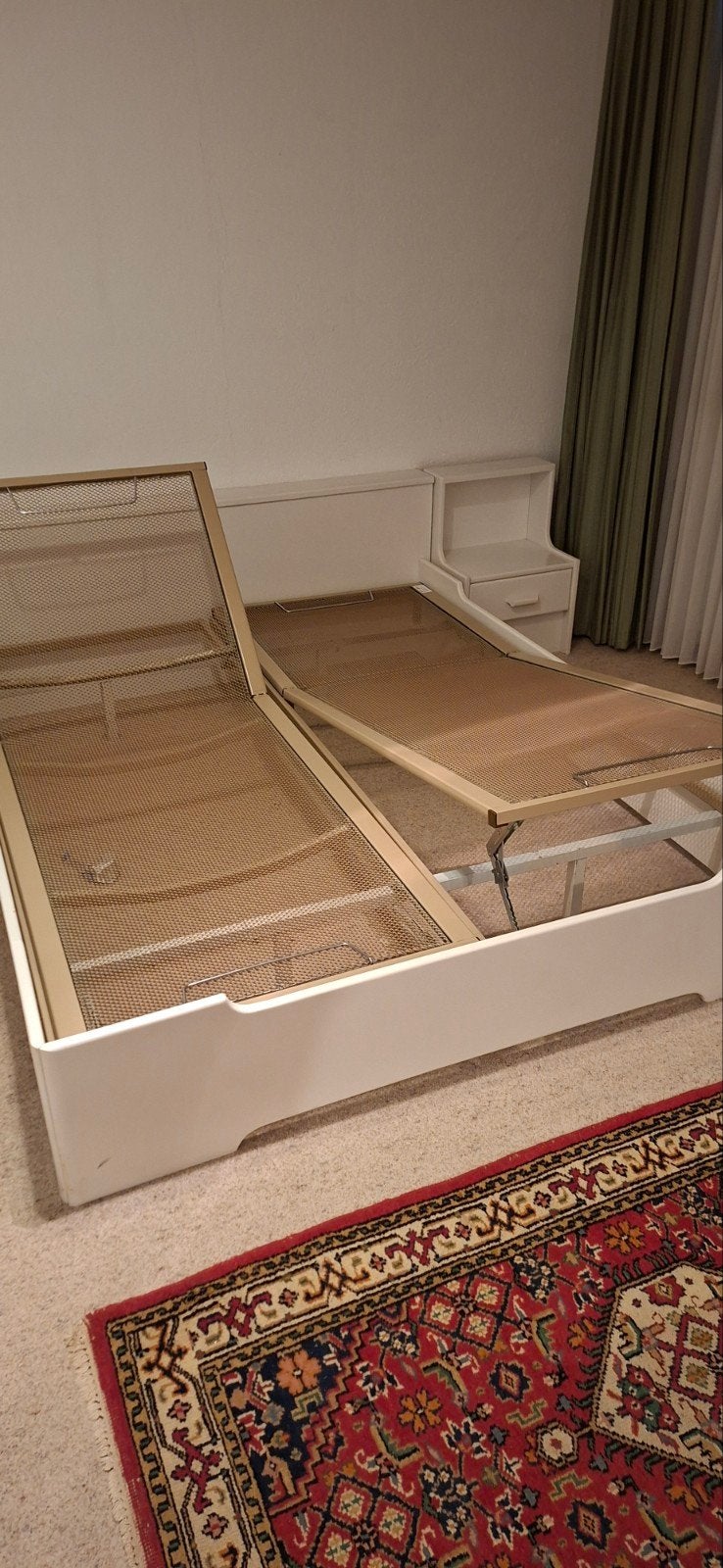 VerstelbaarTweepersoonsbed 160x 200 met nachtkachtjes en...., Tweepersoons, Ophalen of Verzenden, 200 cm, 160 cm
