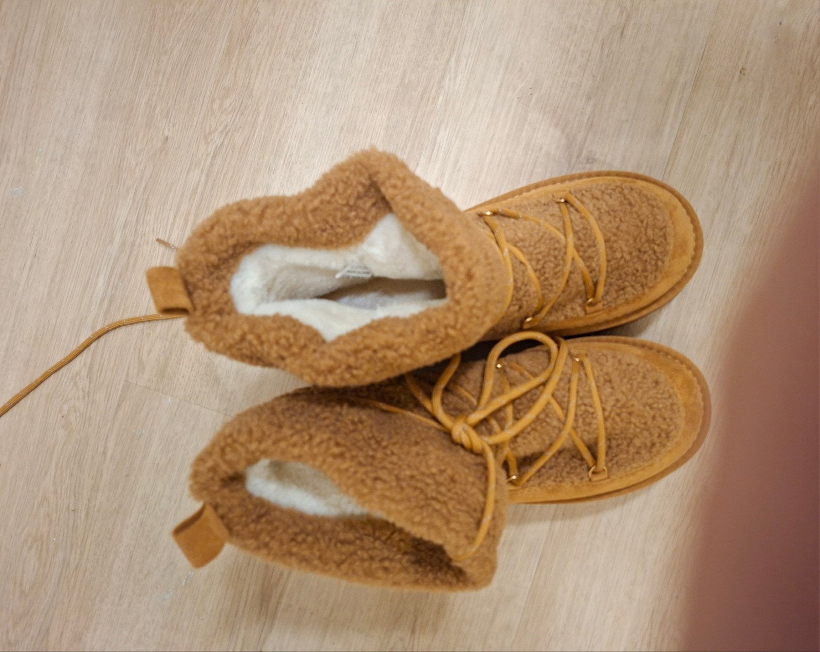 Warme teddy winterlaarzen - nieuwe mt 41, Ophalen, Nieuw, Bruin, Lage of Enkellaarzen