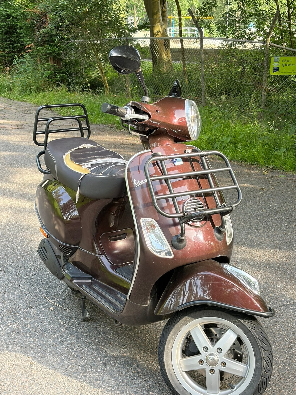Vespa lx50 125cc BROM, Fietsen en Brommers, Scooters | Vespa, Ophalen, Maximaal 45 km/u, 125 cc, Zo goed als nieuw