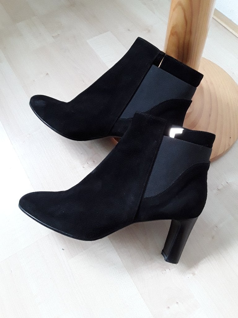 Zwart nubuck laarsje mt 41 van Nalini, Kleding | Dames, Schoenen, Nalini, Verzenden, Zwart, Lage of Enkellaarzen