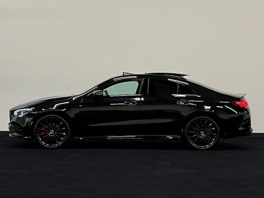 Mercedes-Benz CLA-klasse 250 e AMG Pano Memory Camera Sfeer, Auto's, CLA, Gebruikt, Zwart, 4 cilinders