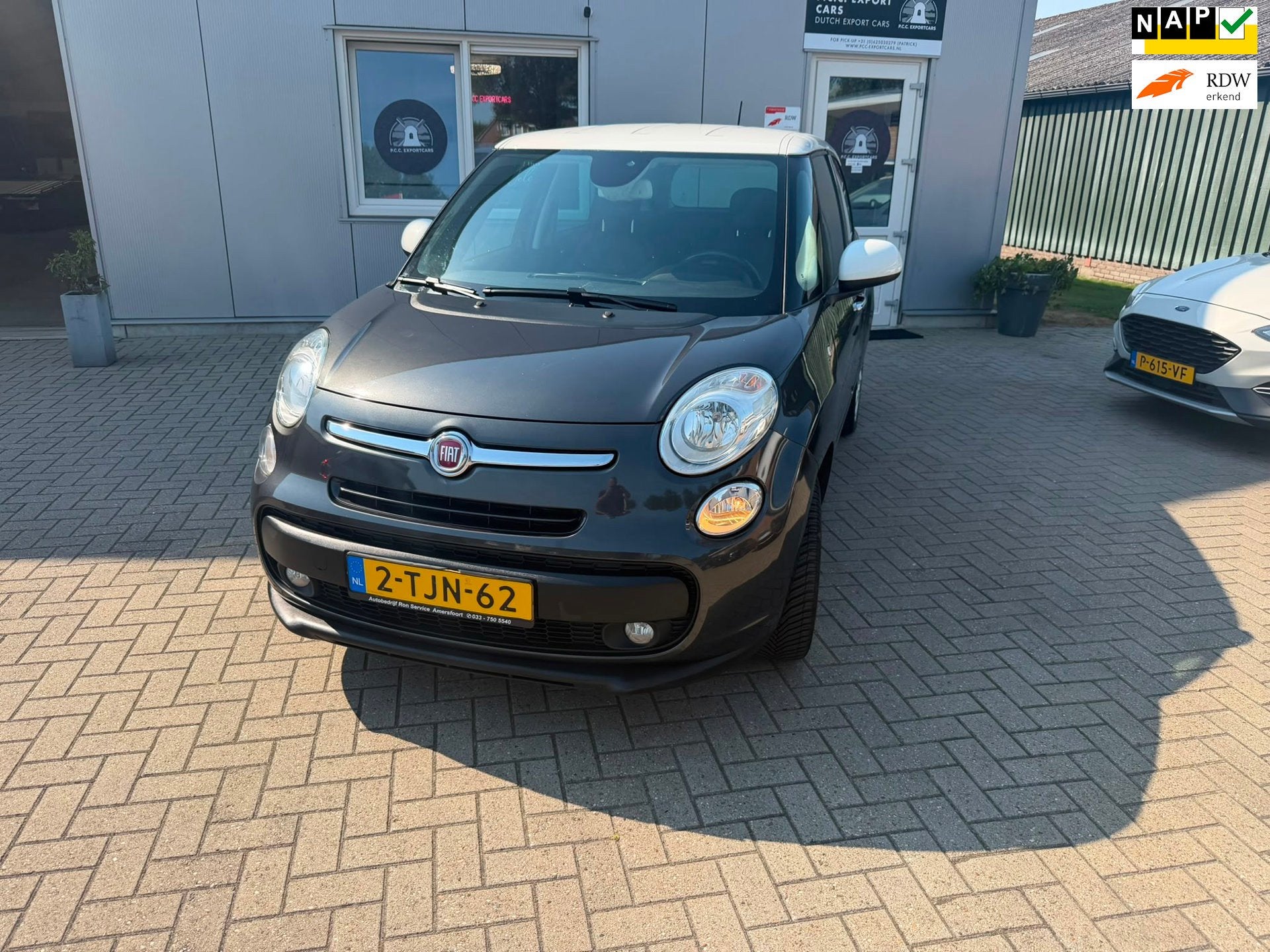 Fiat 500 L Living 0.9 TwinAir Lounge 7p. CLIMA NAVI CAMERA, Auto's, Fiat, Dealer onderhouden, Gebruikt, 7 stoelen, Wit