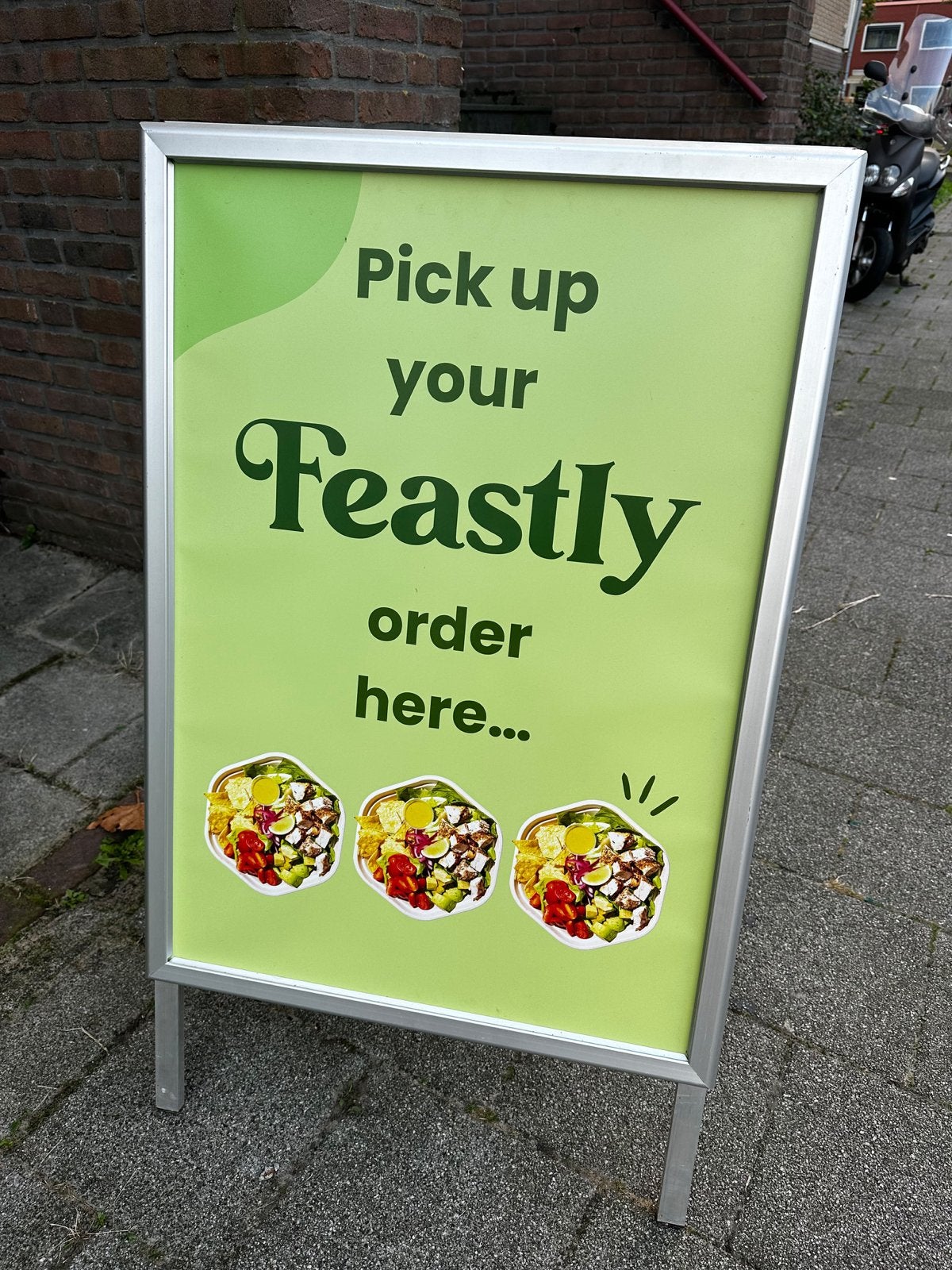 Stoepbord A-standaard met poster, 2 voor 60, 1 voor 30, Ophalen, Reclamebord