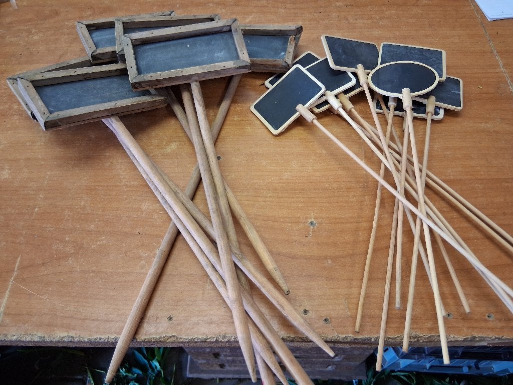 Diverse plantenbordjes en glazen vaasjes, Ophalen, Gebruikt