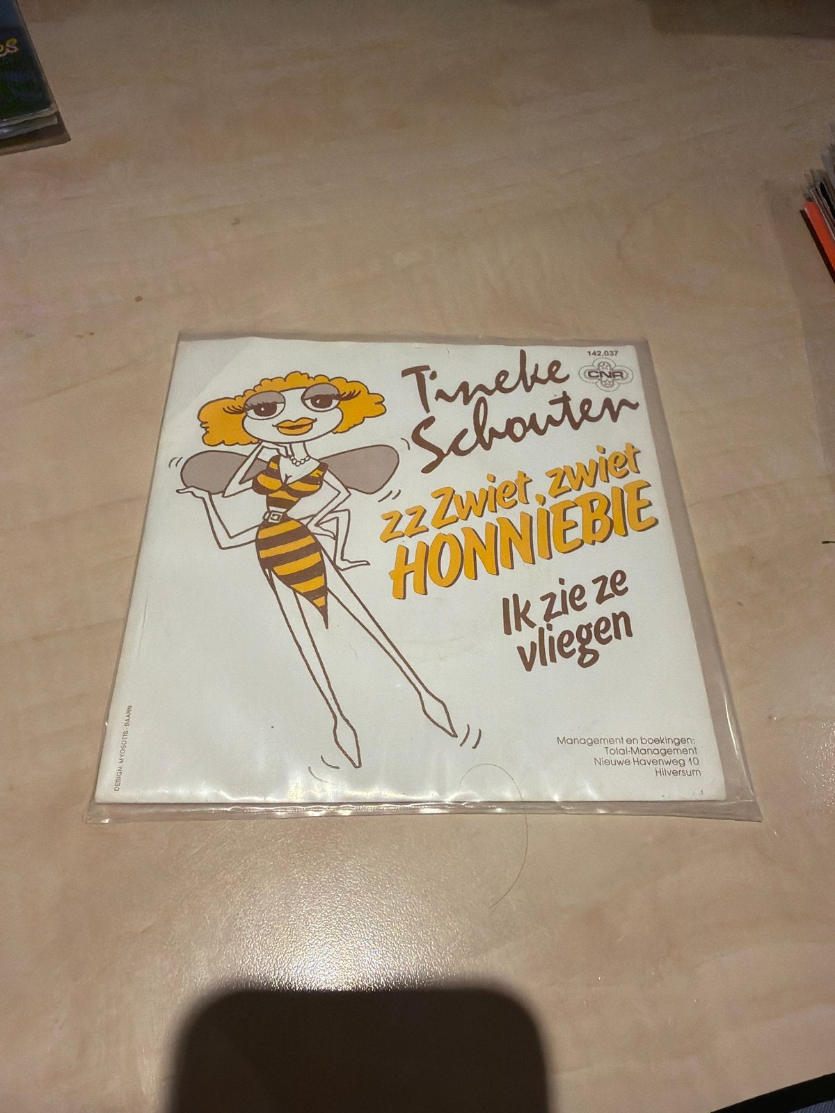 Tineke Schouten - Zz Zwiet, Zwiet Honniebie (Single), Cd's en Dvd's, Ophalen of Verzenden, Gebruikt, Humor en Cabaret