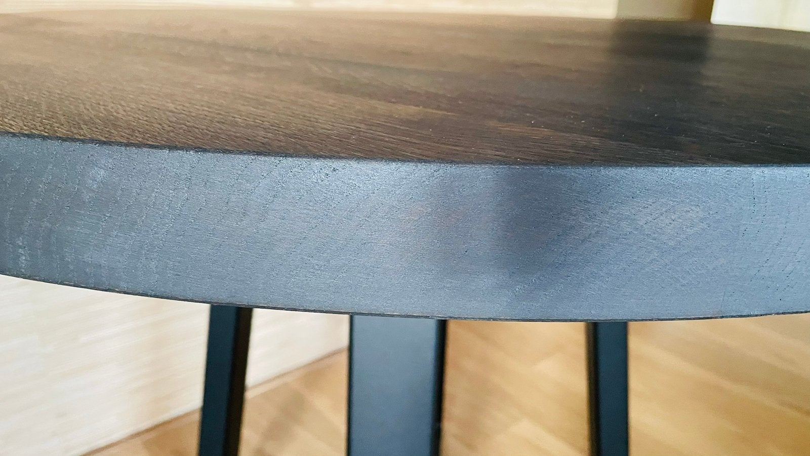 Foto 7 van TABLE DU SUD ronde eettafel 110 cm - eiken Charcoal