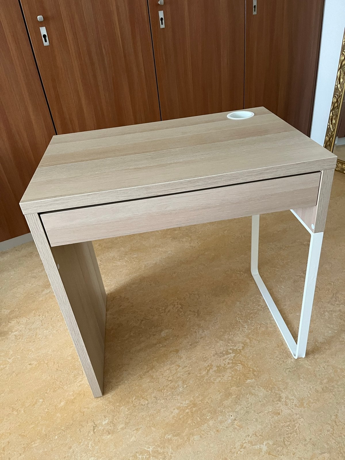 IKEA Micke Bureau - Modern en Compact, Ophalen, Gebruikt, Met lades, IKEA