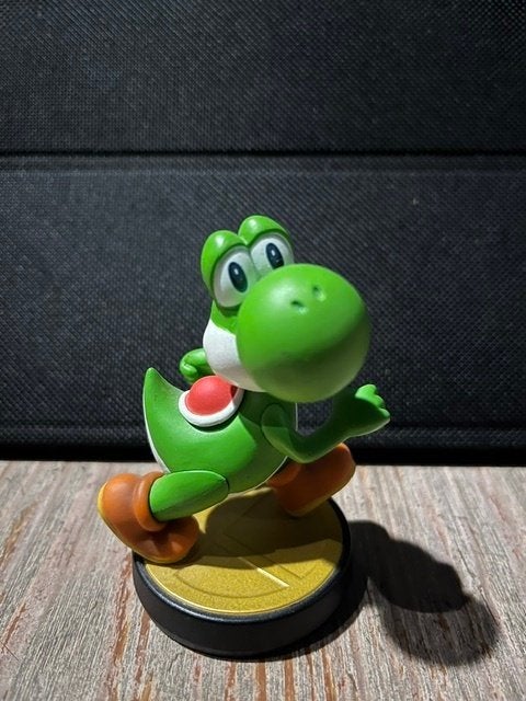 Nintendo Amiibo Yoshi, Spelcomputers en Games, 1 speler, Zo goed als nieuw, Vanaf 3 jaar, Ophalen