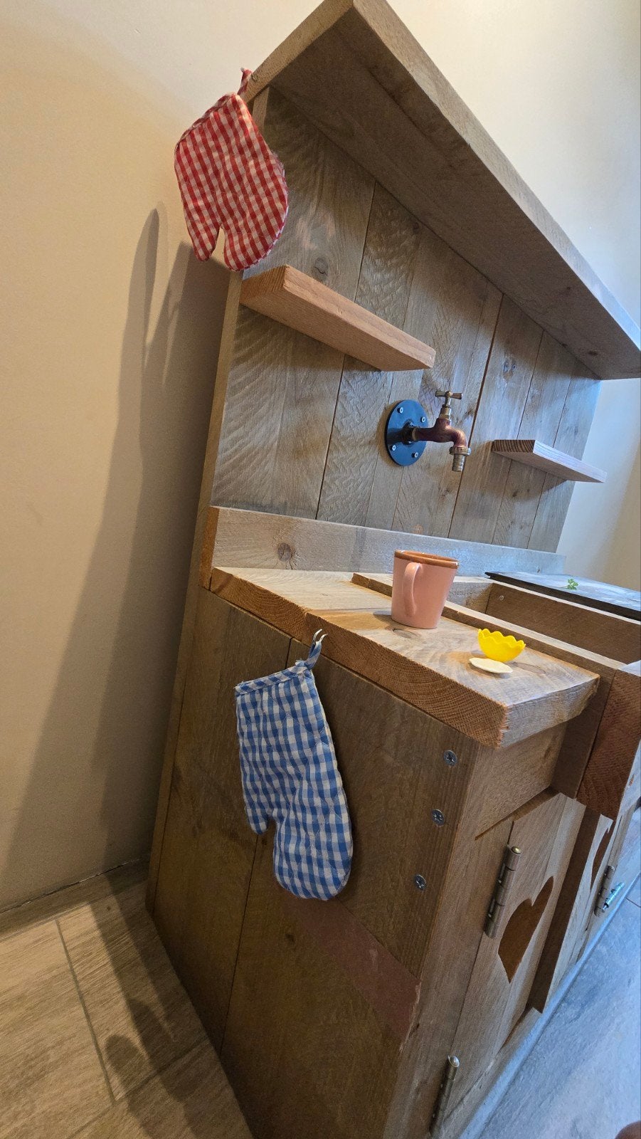 Foto 22 van Houten speelkeuken met accessoires