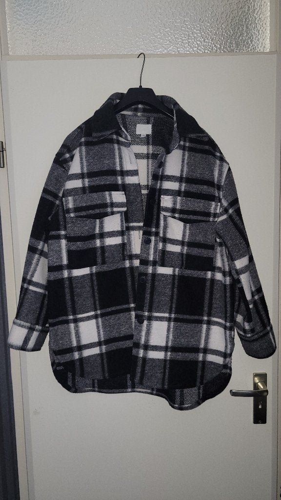 Zwart/wit geruite tussenjas maat M, Maat 38/40 (M), H&M, Zwart, Ophalen of Verzenden