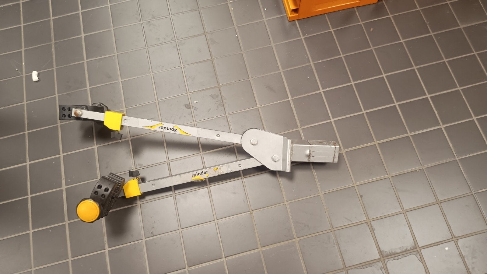 Zadelbuisklemmen voor Spinder Falcon fietsendrager (2 stuks), Auto diversen, Fietsendragers, Ophalen of Verzenden, Gebruikt, Fietsendrager-accessoire