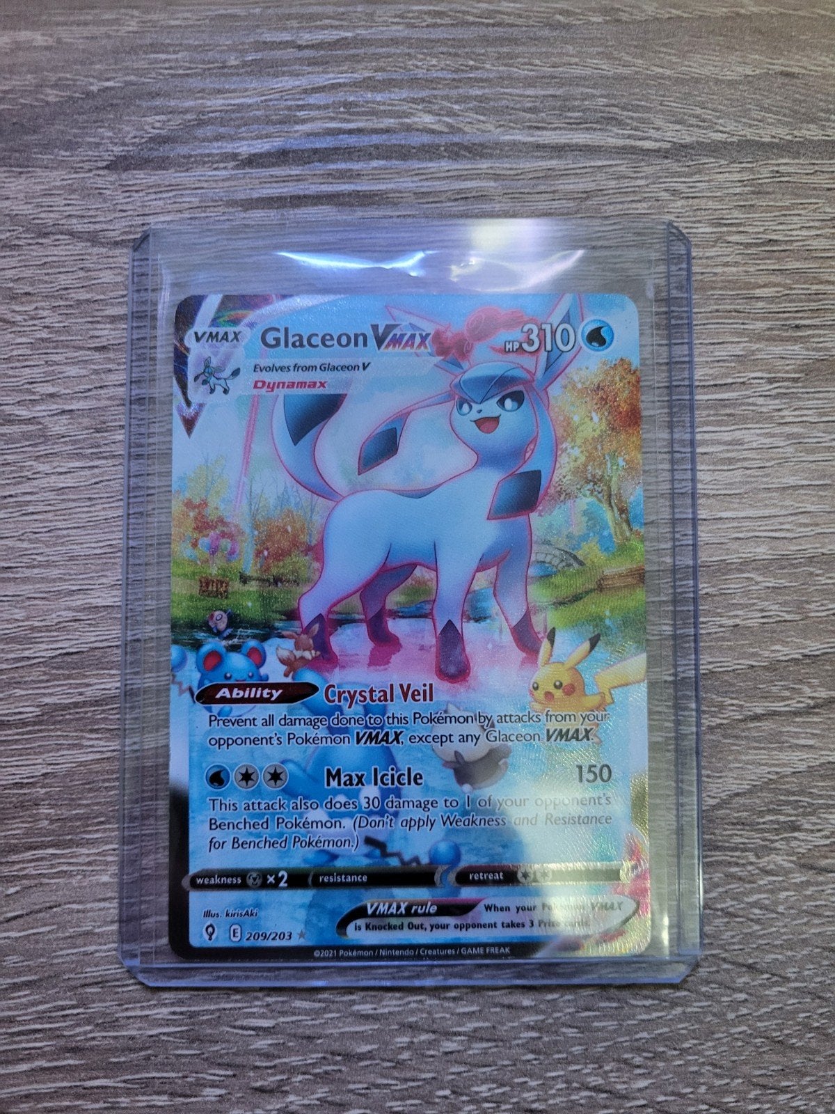 Glaceon VMAX Pokémon kaart (209/203) NM, Hobby en Vrije tijd, Ophalen of Verzenden, Zo goed als nieuw, Losse kaart, Foil
