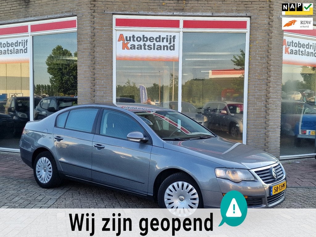 Volkswagen Passat 1.6 FSI Trendline - Navi - Clima - Cruise, Auto's, Volkswagen, Bedrijf, Te koop, Passat, ABS, Airbags, Airconditioning