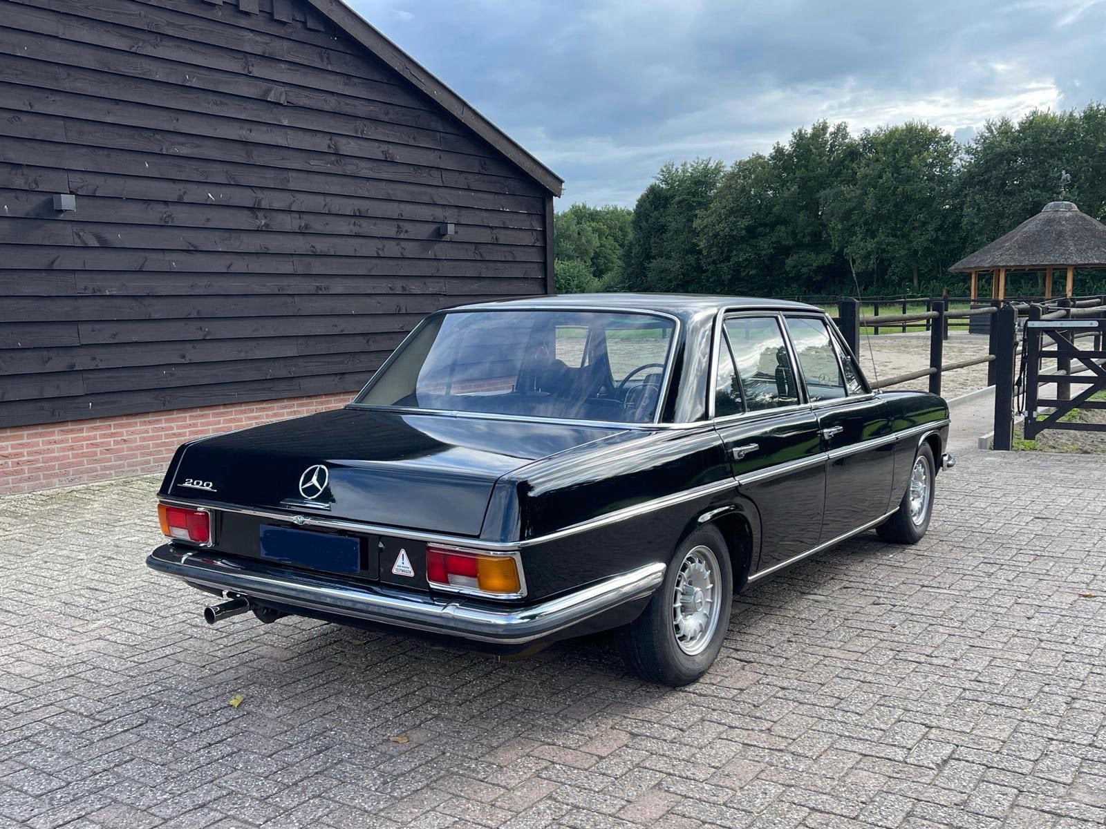 Restomod super dikke merceders nieuwe techniek motor bak e, Auto's, Mercedes-Benz, Automaat, Euro 5, Achterwielaandrijving, Zwart