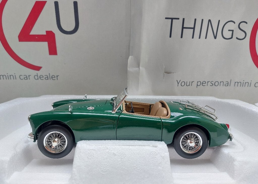 Norev 1:18 MGA 1955 British Racing Green nieuw in verpakking, Ophalen of Verzenden, Nieuw, Auto, Norev